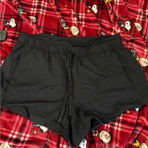 Lululemon size 14 Black Women's Shorts